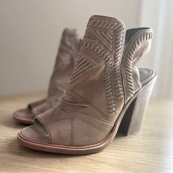 Woman’s Peekaboo Toe Booties - Picture 1 of 8